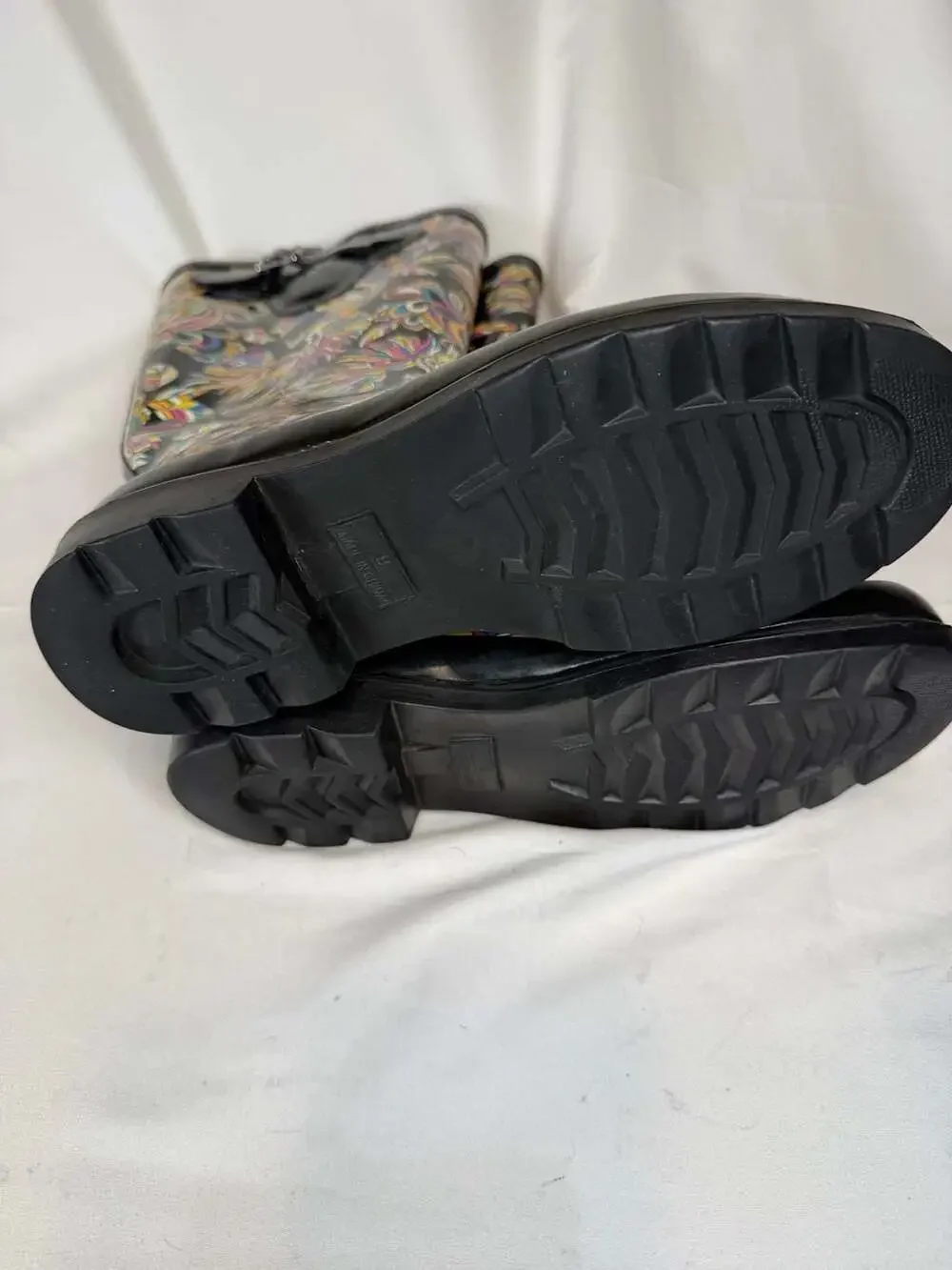 Boho Festival Sakroots Rhythm Black Spirit Desert Rain Boots Size 9